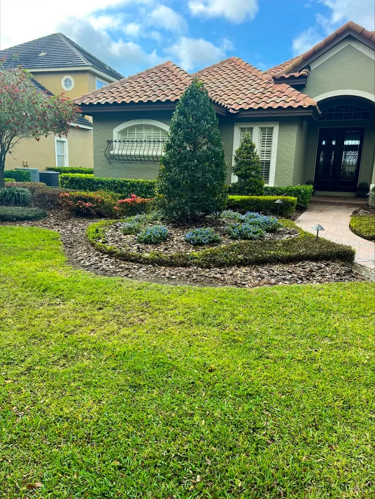 services image Lawn Maintenance services in Seminole County